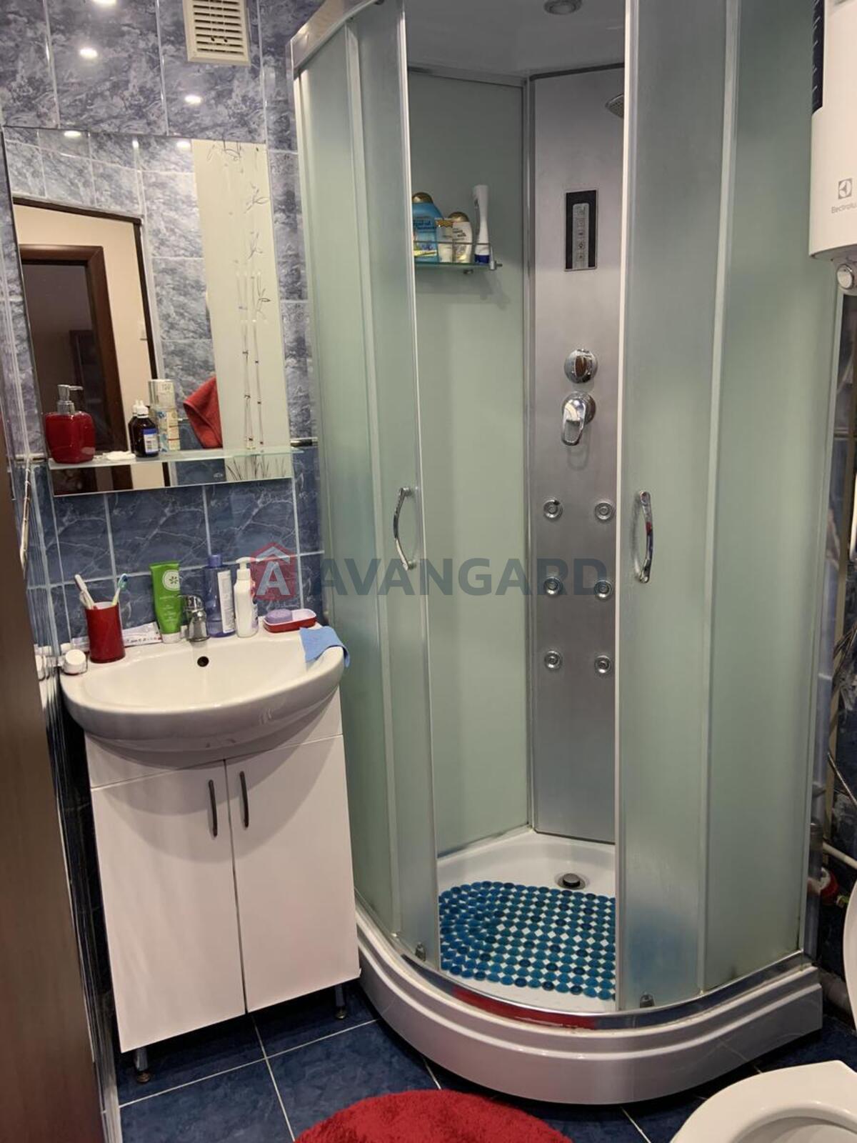 1 ����. ��������, 28/15/6 ��. �., 5/5 ���� ���� 8