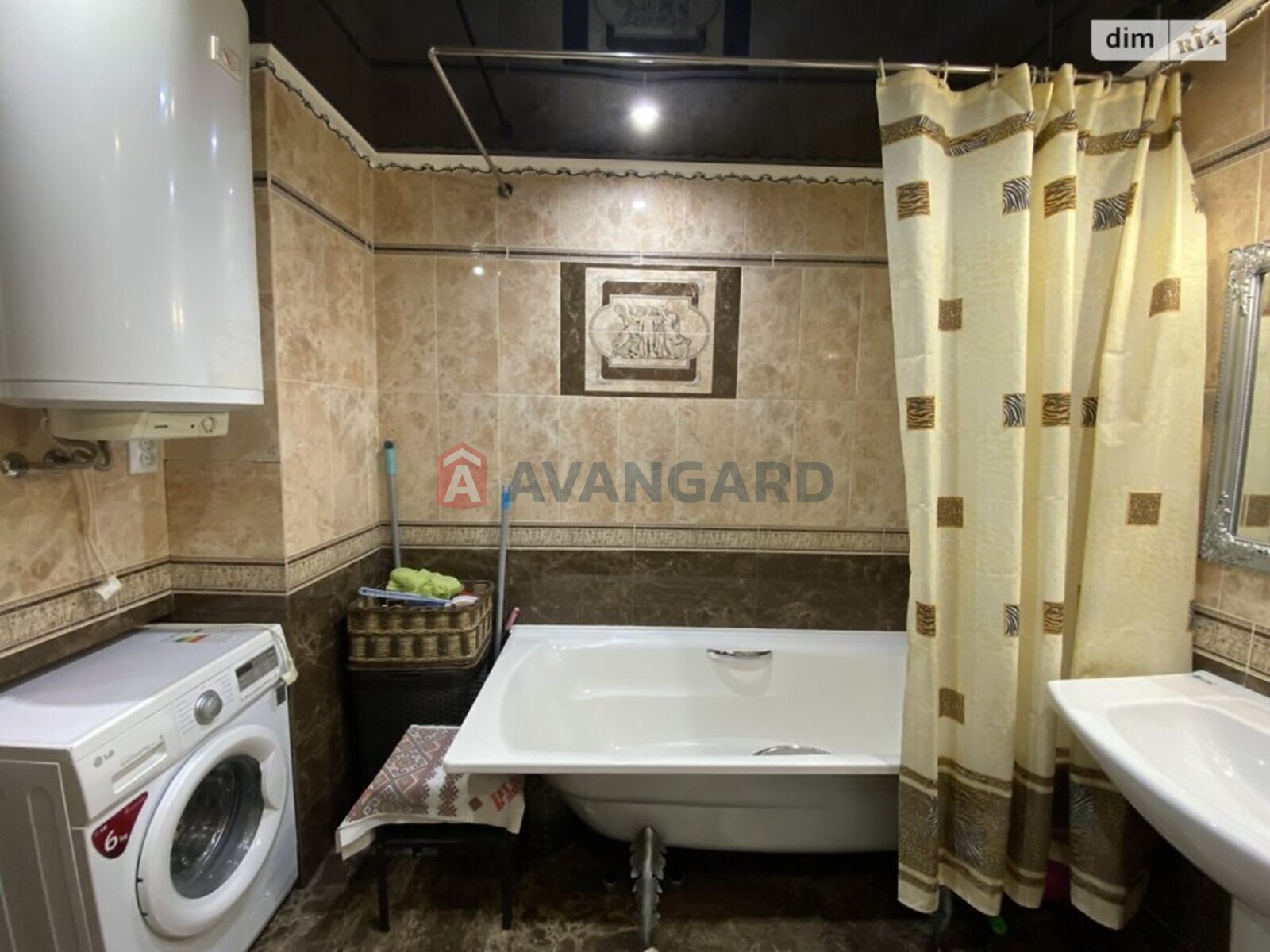 3 ��. ��������, 98/67/14 ��. �., 1/5 ������ ���� 19