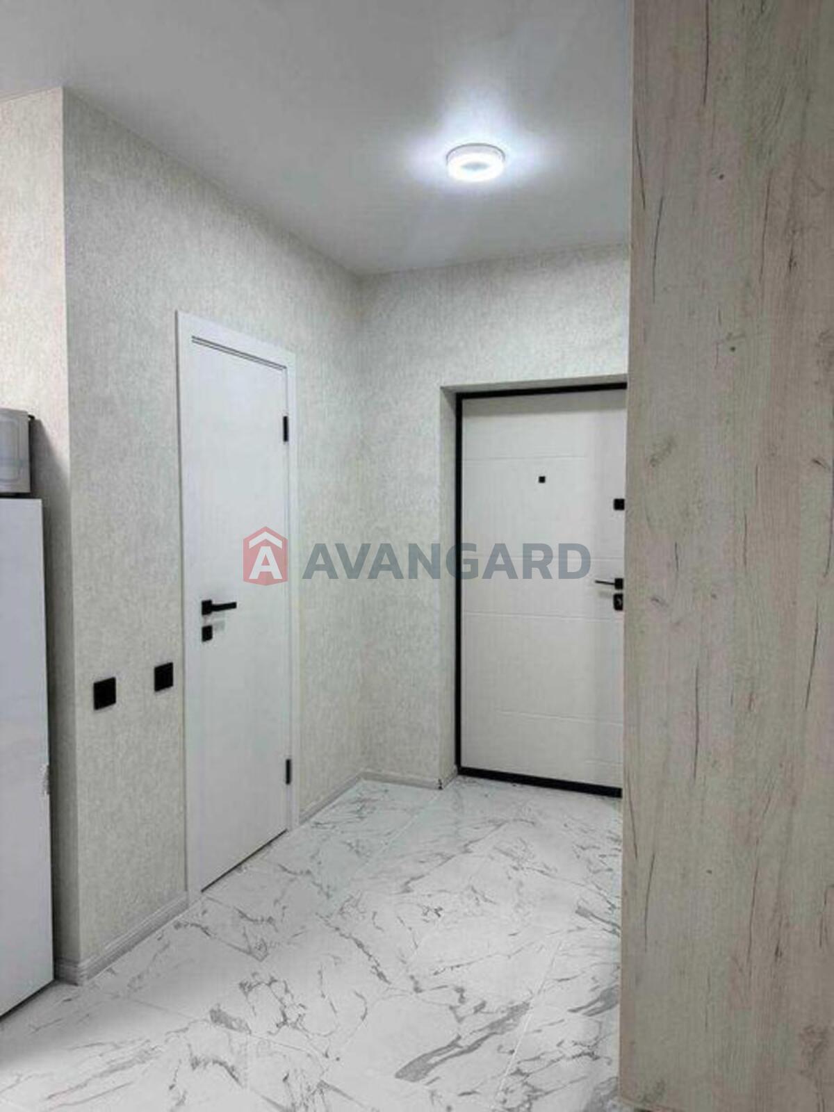 1 ��. ��������, 22/-/5 ��. �., 1/4 ������ ���� 8