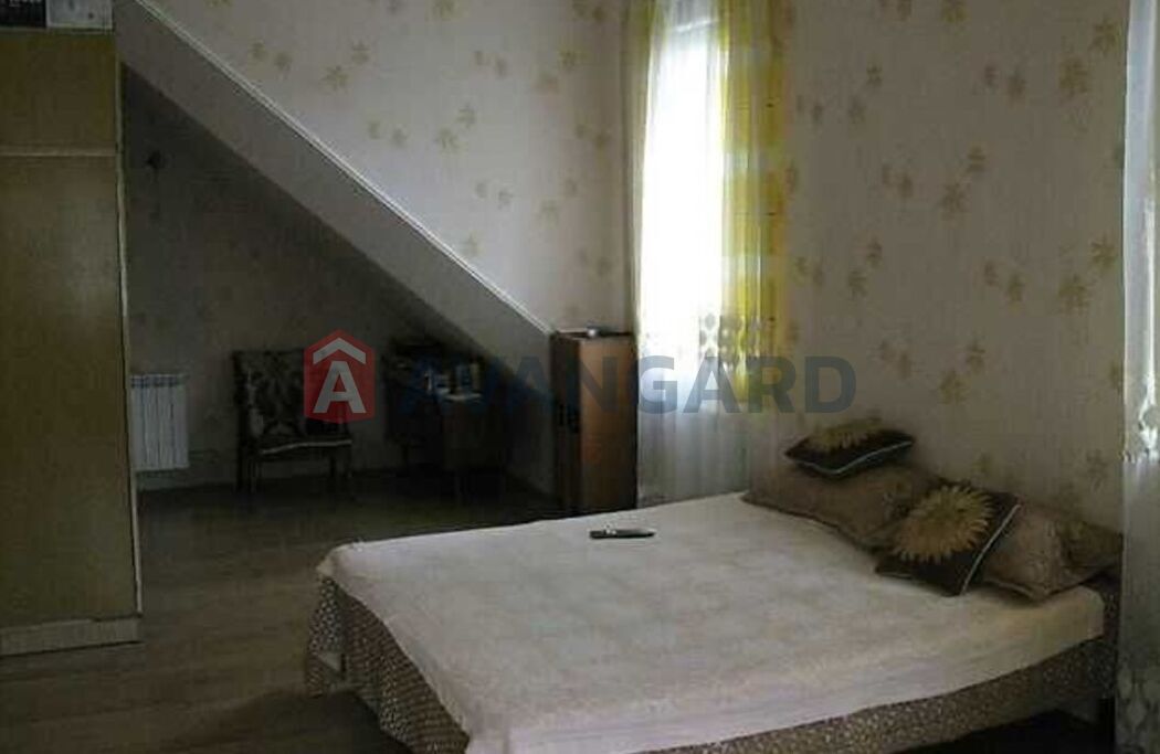 4 ��. ��������, 99/70/12 ��. �., 2/2 ������ ���� 12