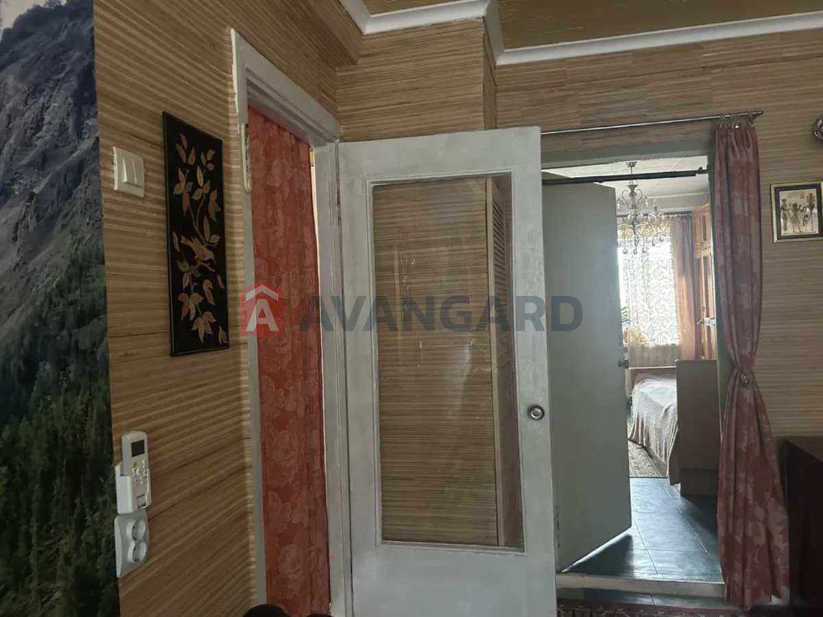 2 ��. ��������, 44/-/6 ��. �., 3/5 ������ ���� 6