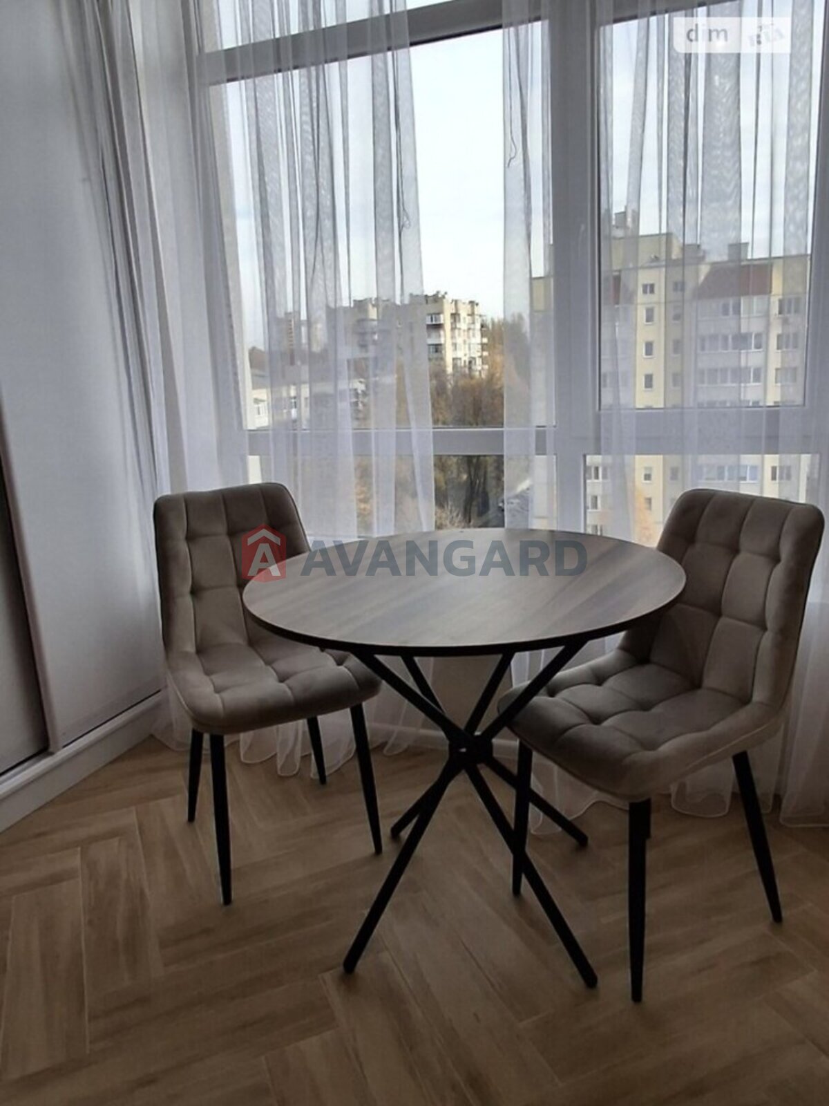 1 ��. ��������, 43/-/- ��. �., 10/15 ������ ���� 11