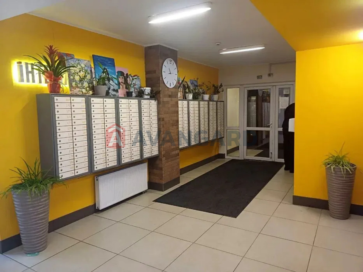 1 ����. ��������, 40/-/10 ��. �., 14/25 ���� ���� 8