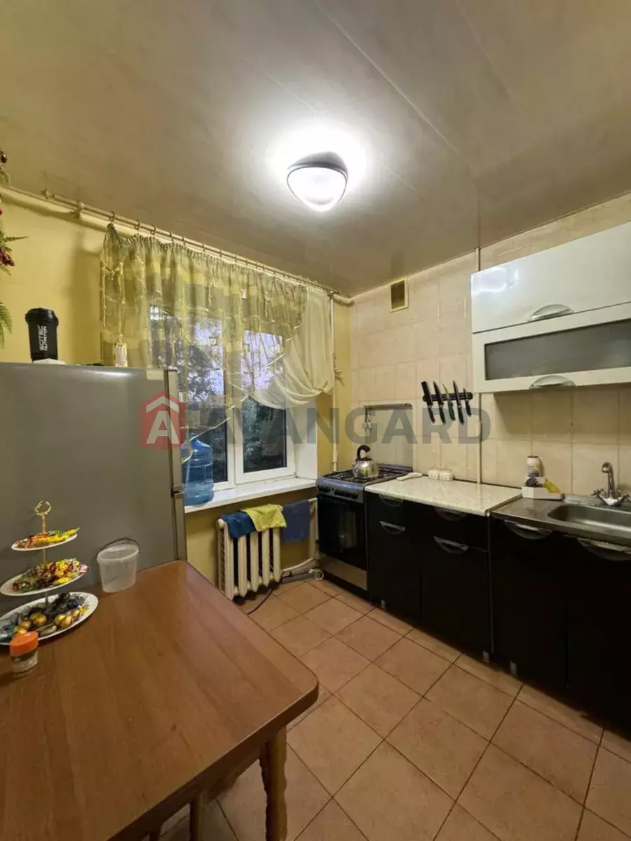 2 ����. ��������, 46/-/8 ��. �., 2/5 ���� ���� 1