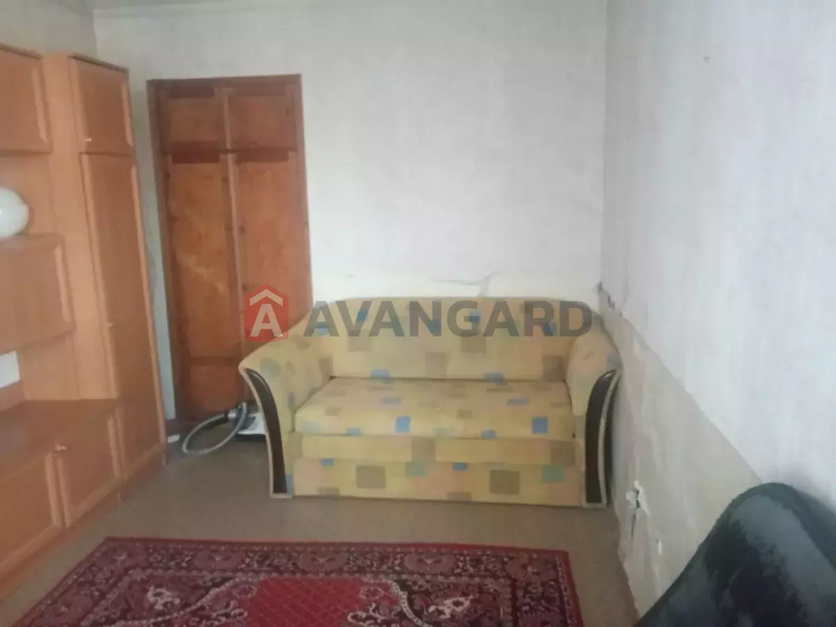 1 ����. ��������, 30/-/12 ��. �., 4/10 ���� ���� 7