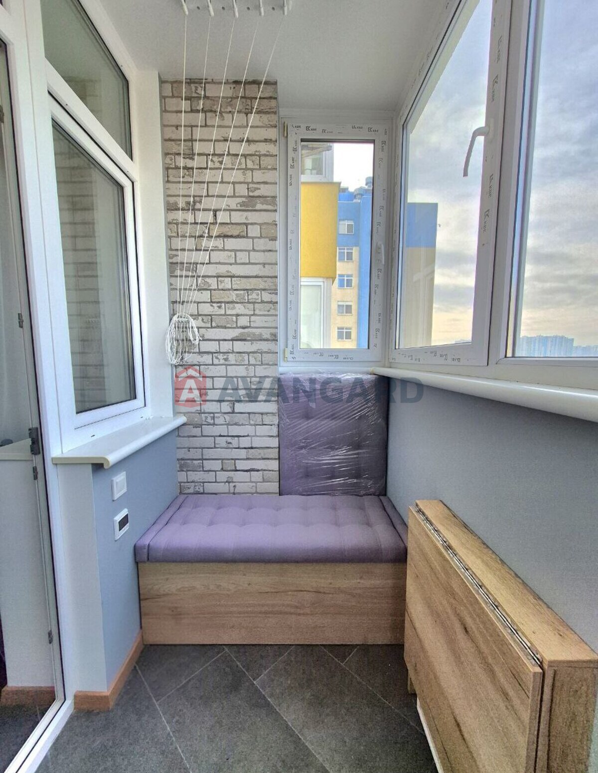 1 ��. ��������, 51,6/17,8/14,3 ��. �., 11/25 ������ ���� 12