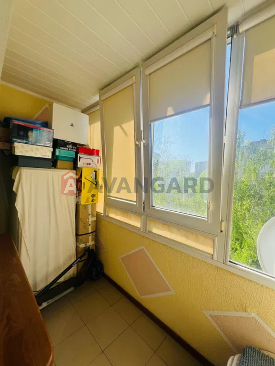 2 . , 49/-/8 . ., 5/9   15