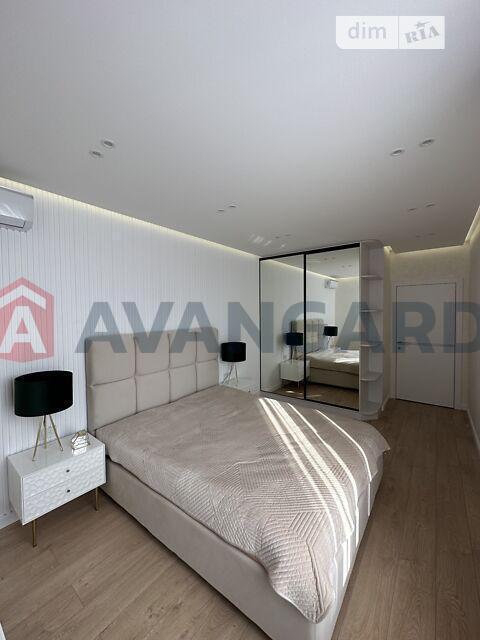 1 ��. ��������, 83/36.2/25 ��. �., 22/25 ������ ���� 3