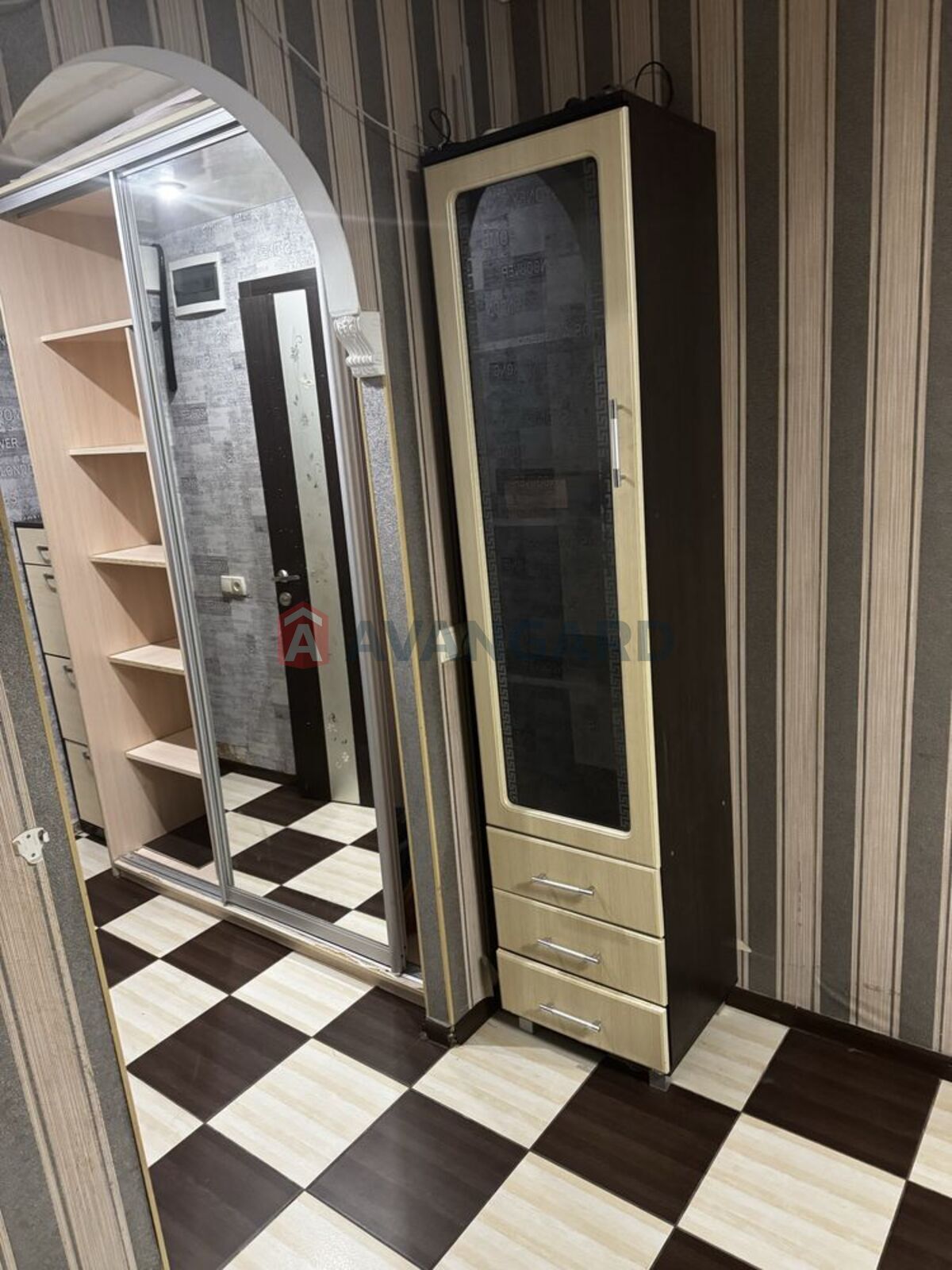 2 ��. ��������, 46/-/20 ��. �., 1/9 ������ ���� 3