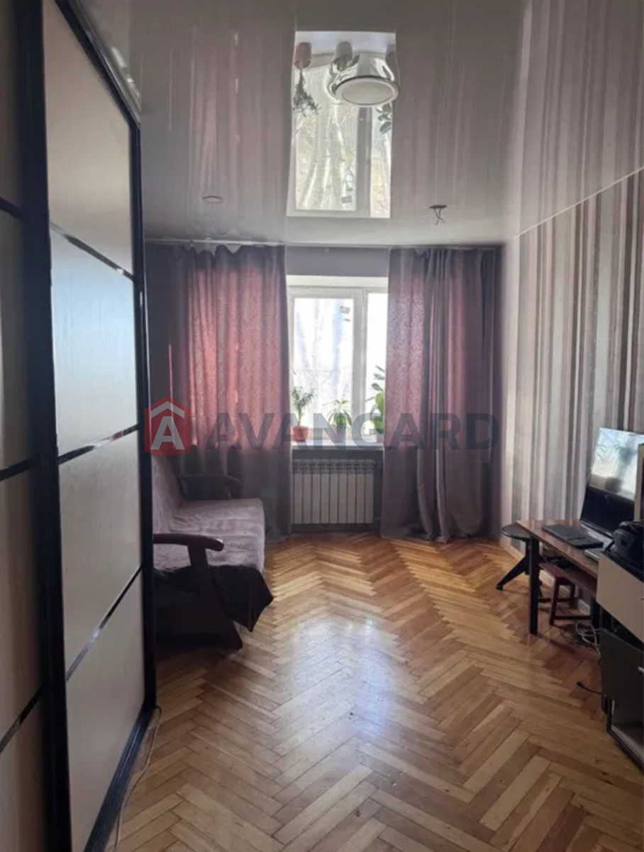 3 ��. ��������, 62/-/6 ��. �., 5/5 ������ ���� 3