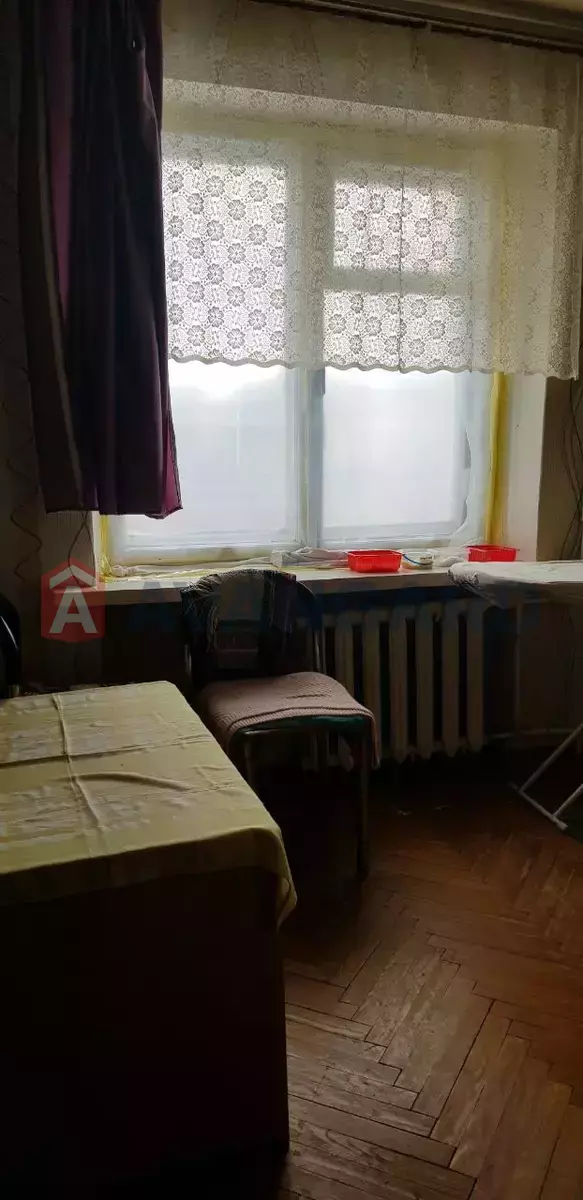 3 ����. ��������, 64/37/10 ��. �., 5/9 ���� ���� 7