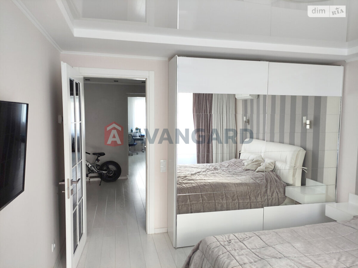 3 ����. ��������, 88/43/16 ��. �., 3/10 ���� ���� 15