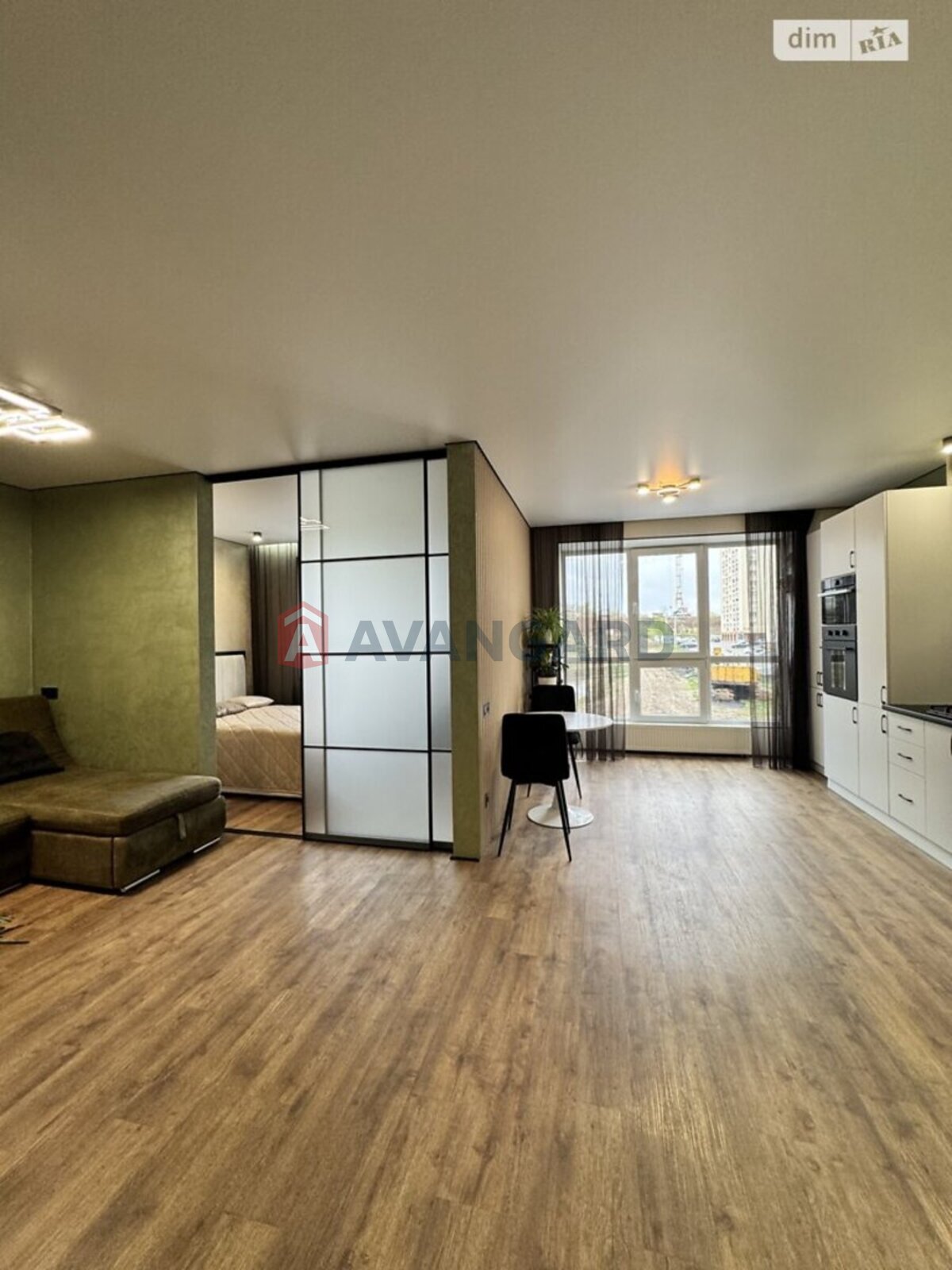 1 ��. ��������, 48/16/16 ��. �., 2/10 ������ ���� 12