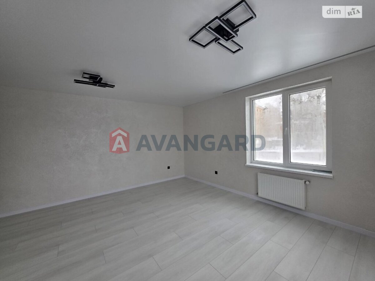 1 ��. ��������, 28/20/5 ��. �., 2/5 ������ ���� 5