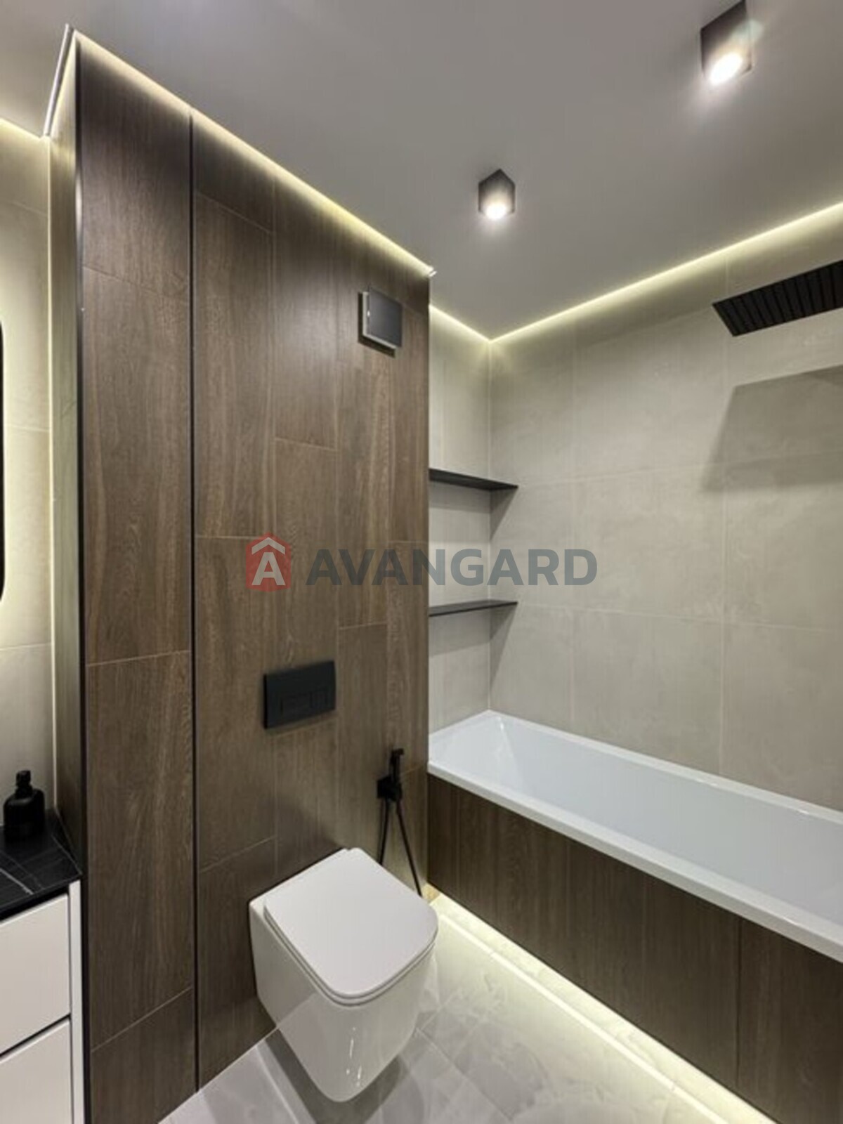 2 ����. ��������, 65/-/18 ��. �., 8/10 ���� ���� 18