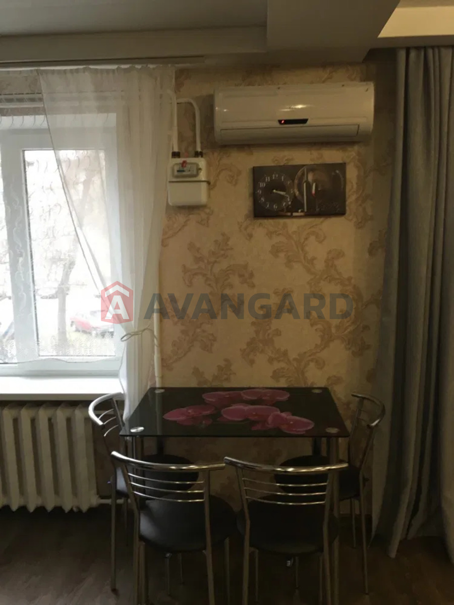 2 ��. ��������, 42/-/7 ��. �., 2/5 ������ ���� 4