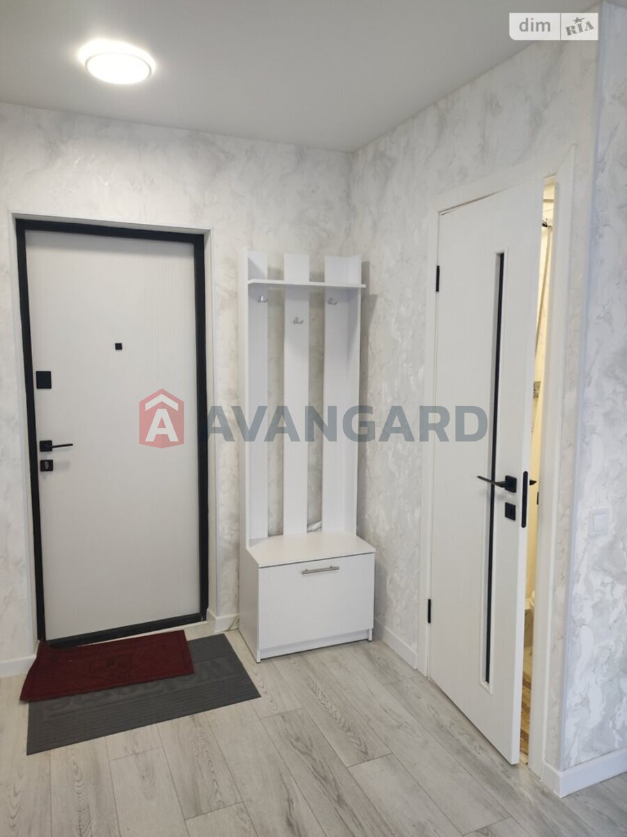 1 ��. ��������, 25/19/- ��. �., 3/4 ������ ���� 7