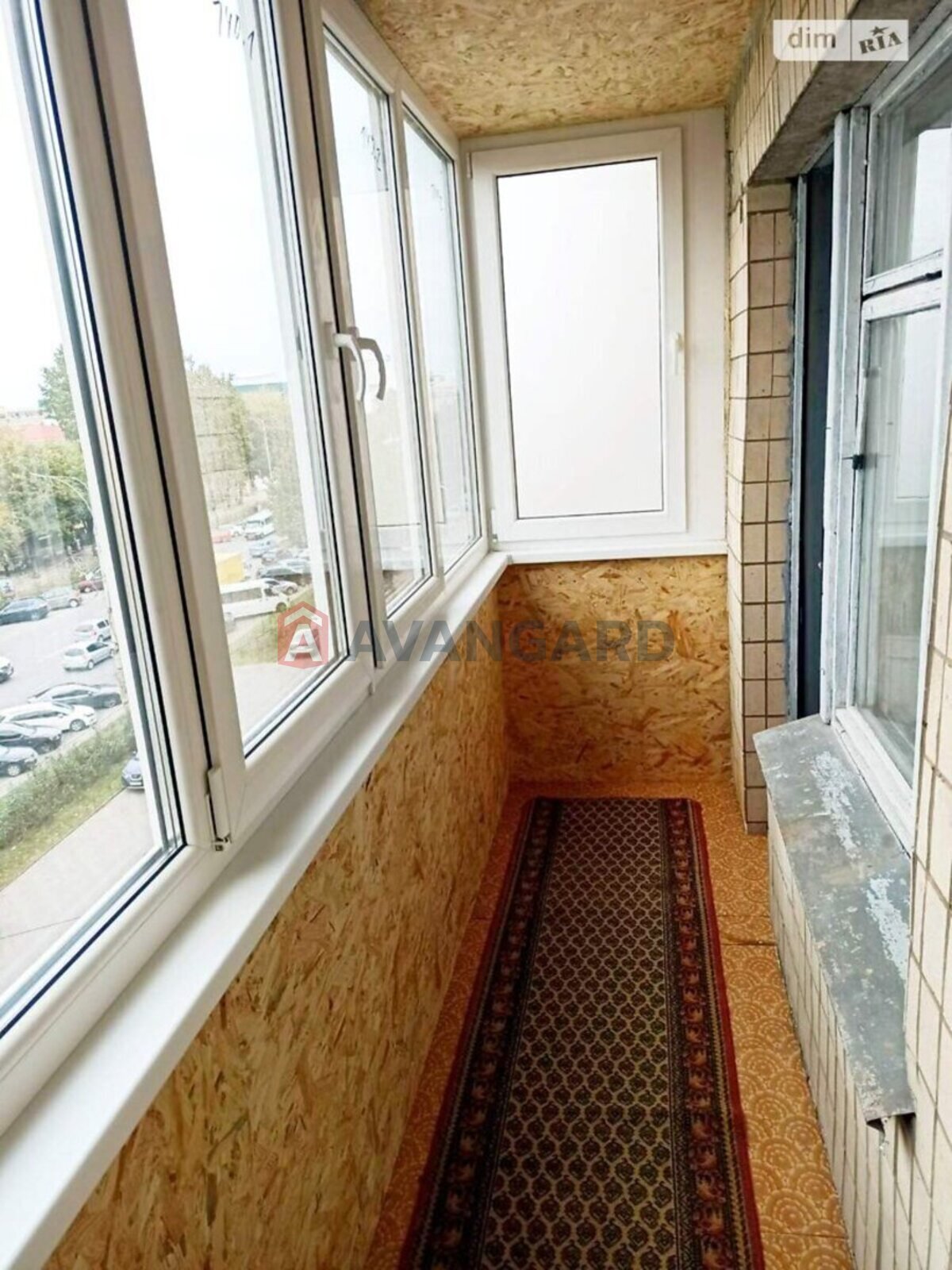 4 ��. ��������, 82/51/7 ��. �., 5/9 ������ ���� 10