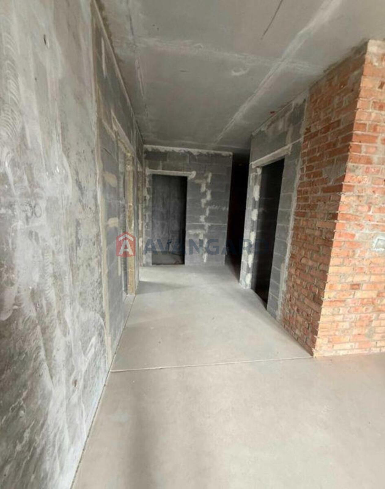 3 ��. ��������, 81/-/18 ��. �., 22/25 ������ ���� 3