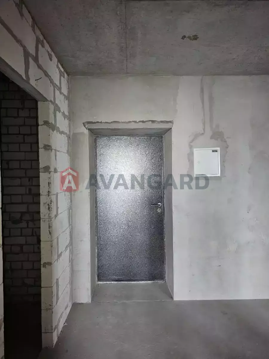 3 ��. ��������, 107/73/18 ��. �., 10/10 ������ ���� 18