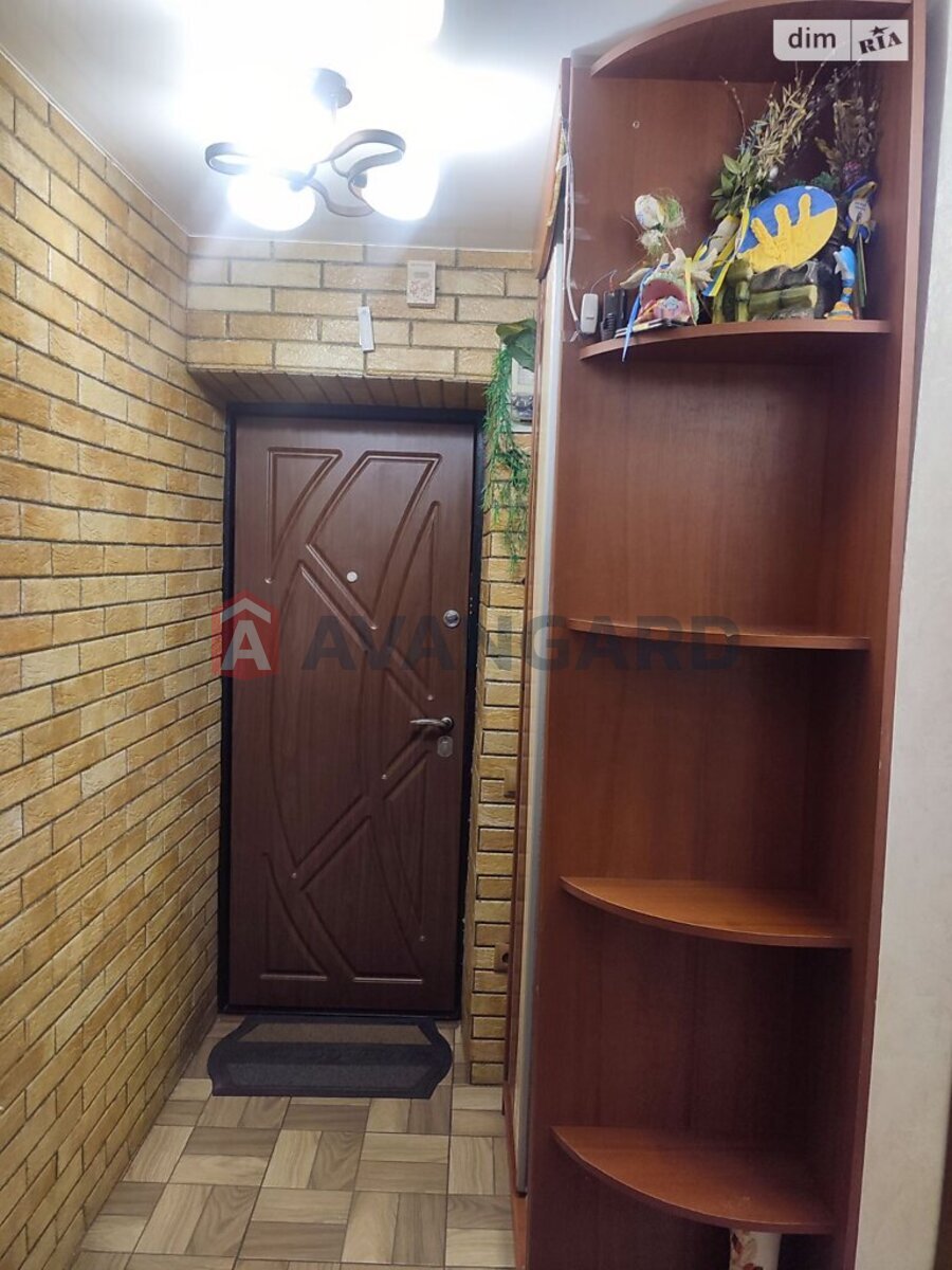 2 ��. ��������, 47/-/- ��. �., 6/8 ������ ���� 22