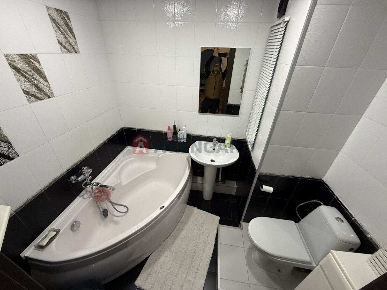 3 ��. ��������, 72/-/9 ��. �., 9/9 ������ ���� 19