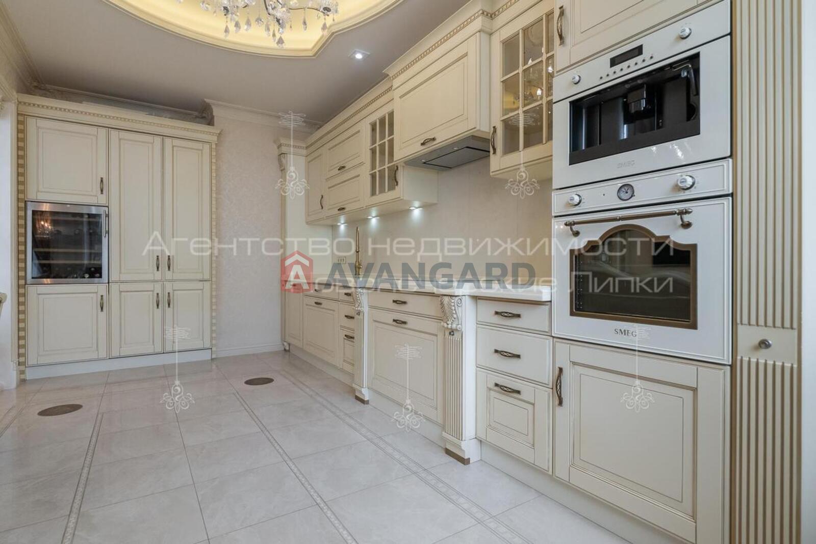 3 ��. ��������, 114/63/20 ��. �., 7/22 ������ ���� 18