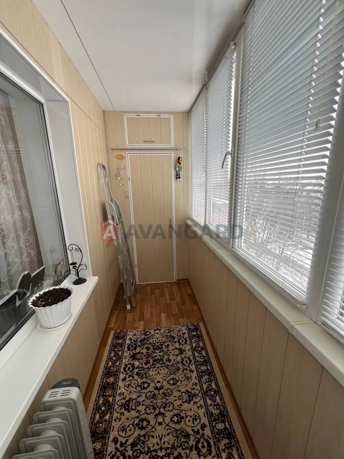 3 ����. ��������, 67/-/8 ��. �., 6/9 ���� ���� 21