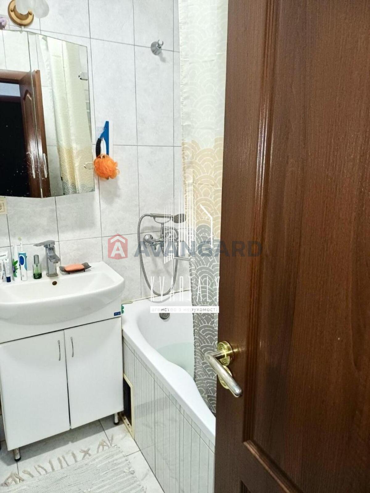 1 ��. ��������, 35/20/8 ��. �., 1/5 ������ ���� 11