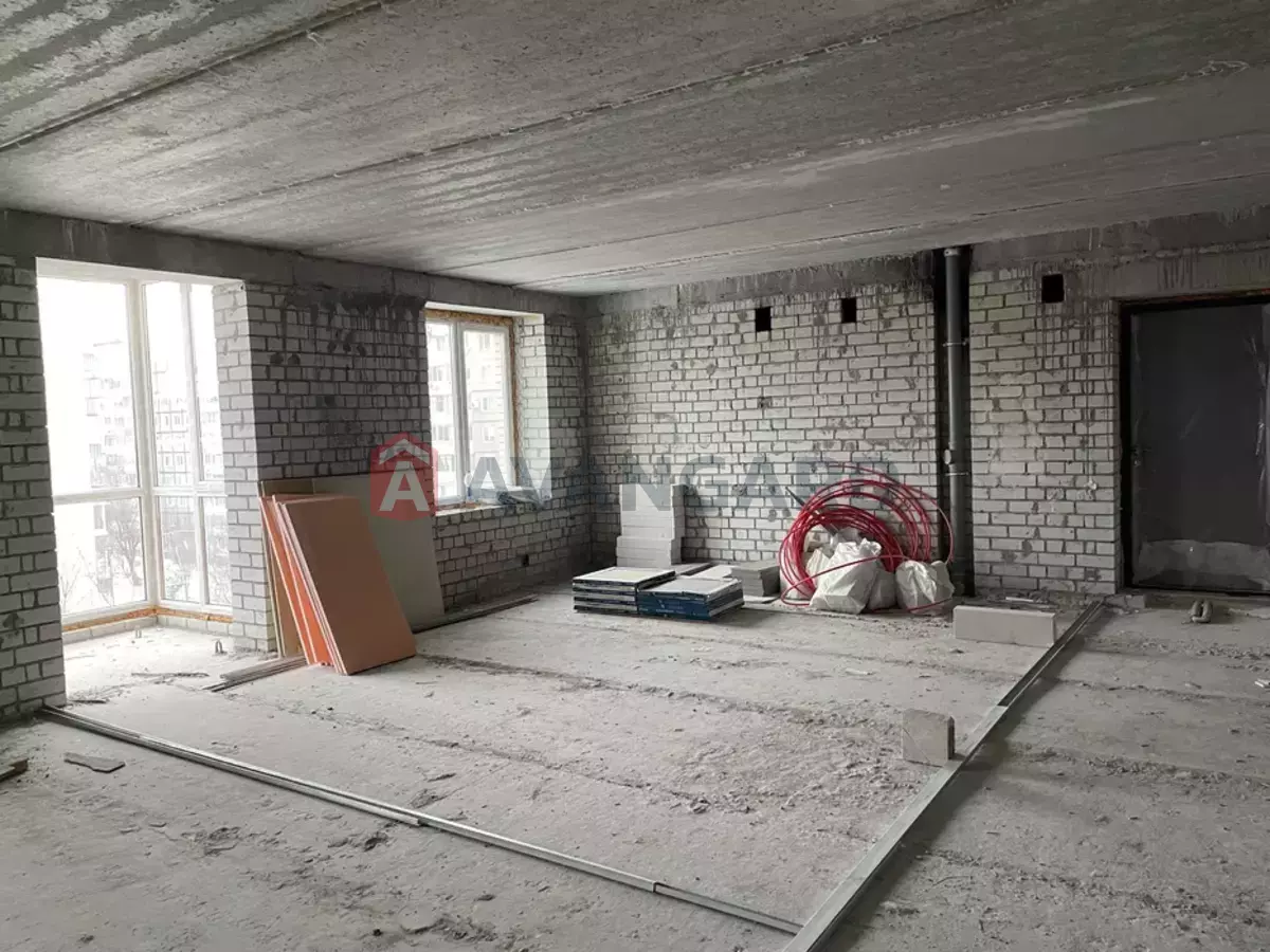 3 ��. ��������, 77/-/15 ��. �., 6/9 ������ ���� 4