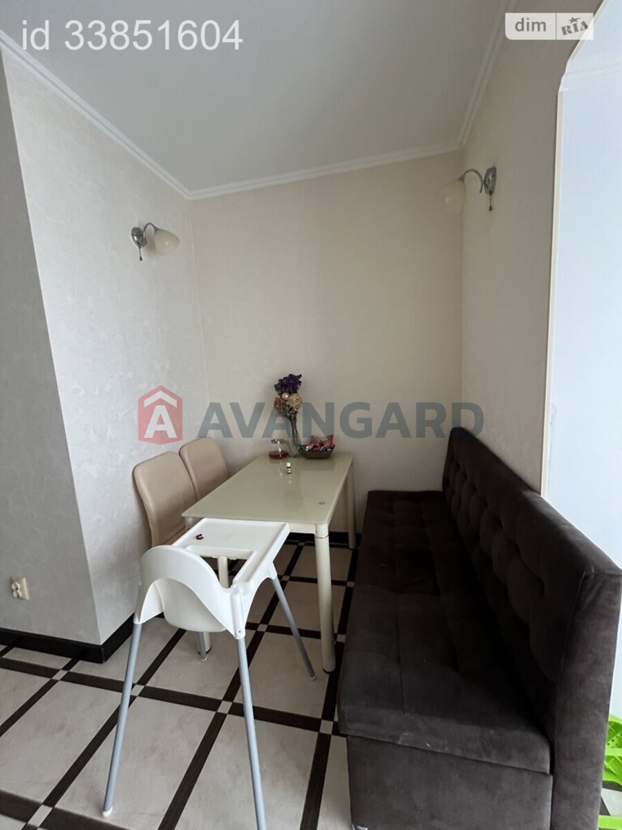 3 ��. ��������, 70/35/13 ��. �., 2/2 ������ ���� 23