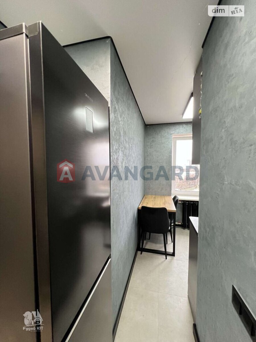 1 ��. ��������, 21/11/4 ��. �., 9/9 ������ ���� 3