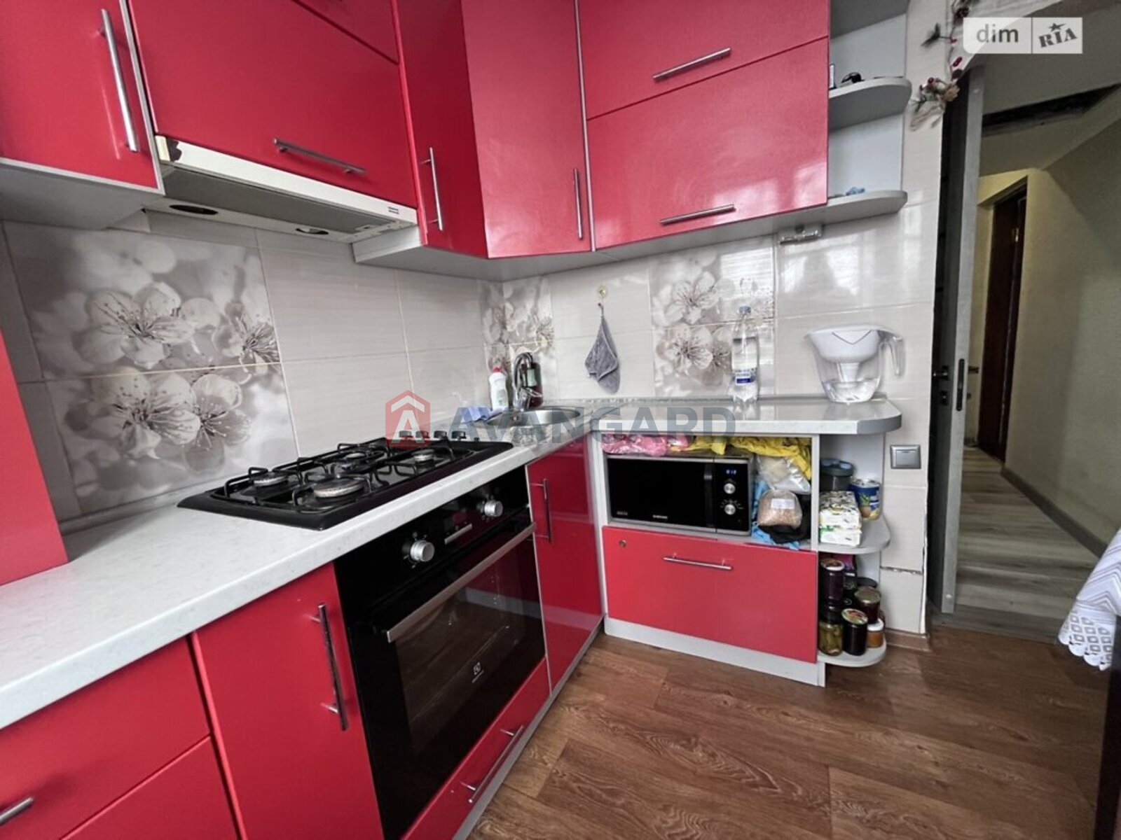 2 ��. ��������, 42/-/- ��. �., 1/2 ������ ���� 9