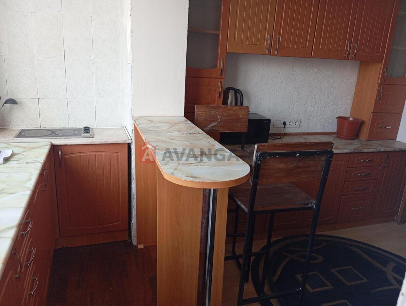 3 ��. ��������, 82/50/- ��. �., 10/16 ������ ���� 4