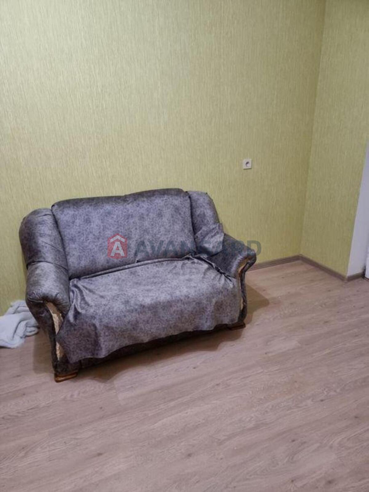 1 ��. ��������, 65/-/20 ��. �., 11/19 ������ ���� 6