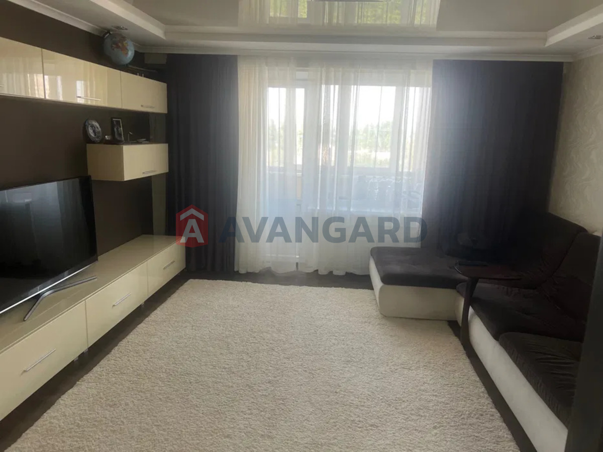 3 . , 67/-/8 . ., 8/9   1