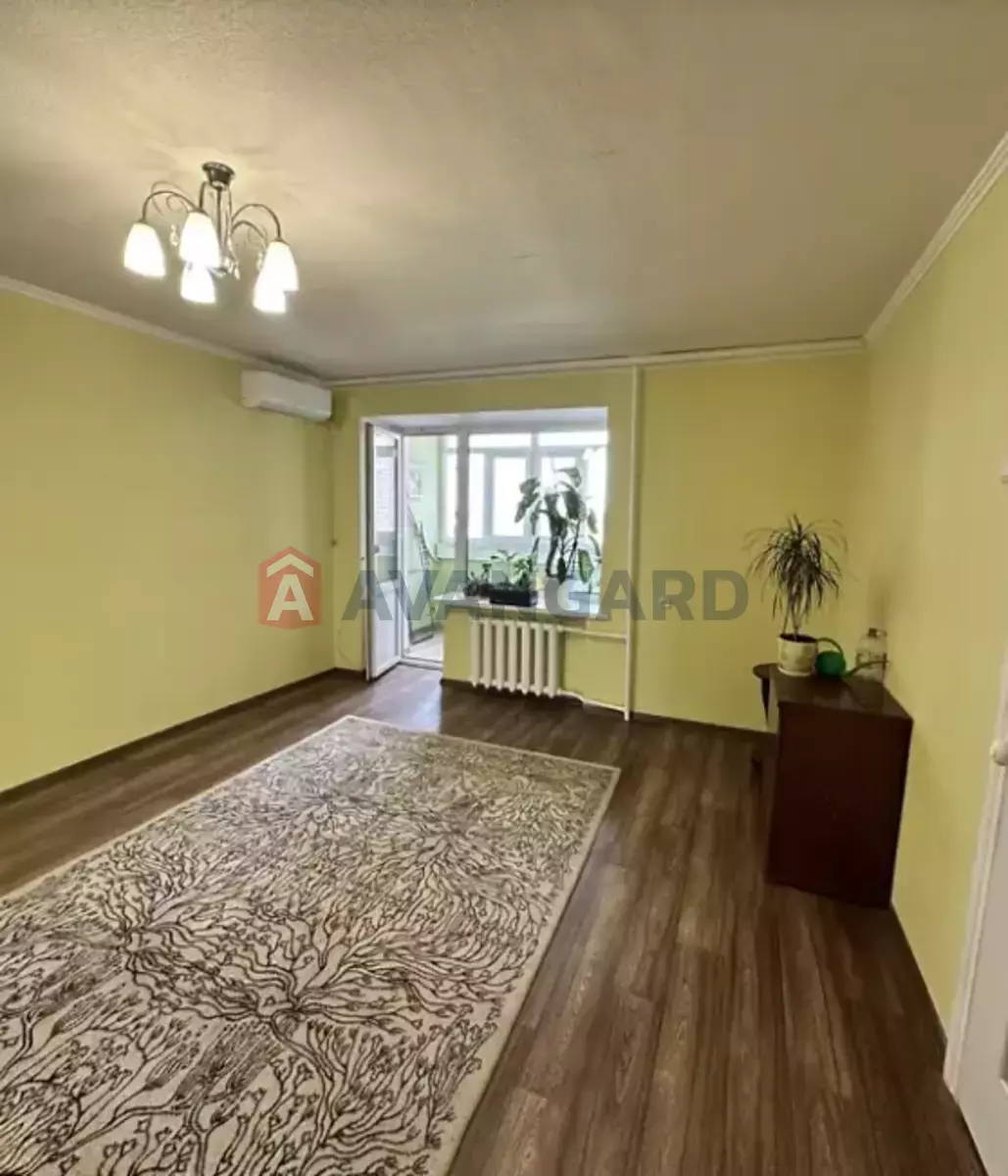 1 ��. ��������, 39/20/9 ��. �., 10/10 ������ ���� 8