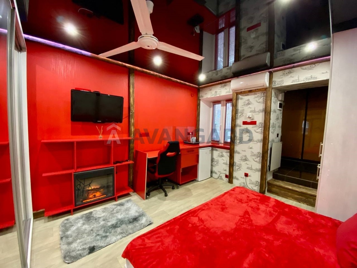 1 ��. ��������, 16/-/2 ��. �., 1/2 ������ ���� 19