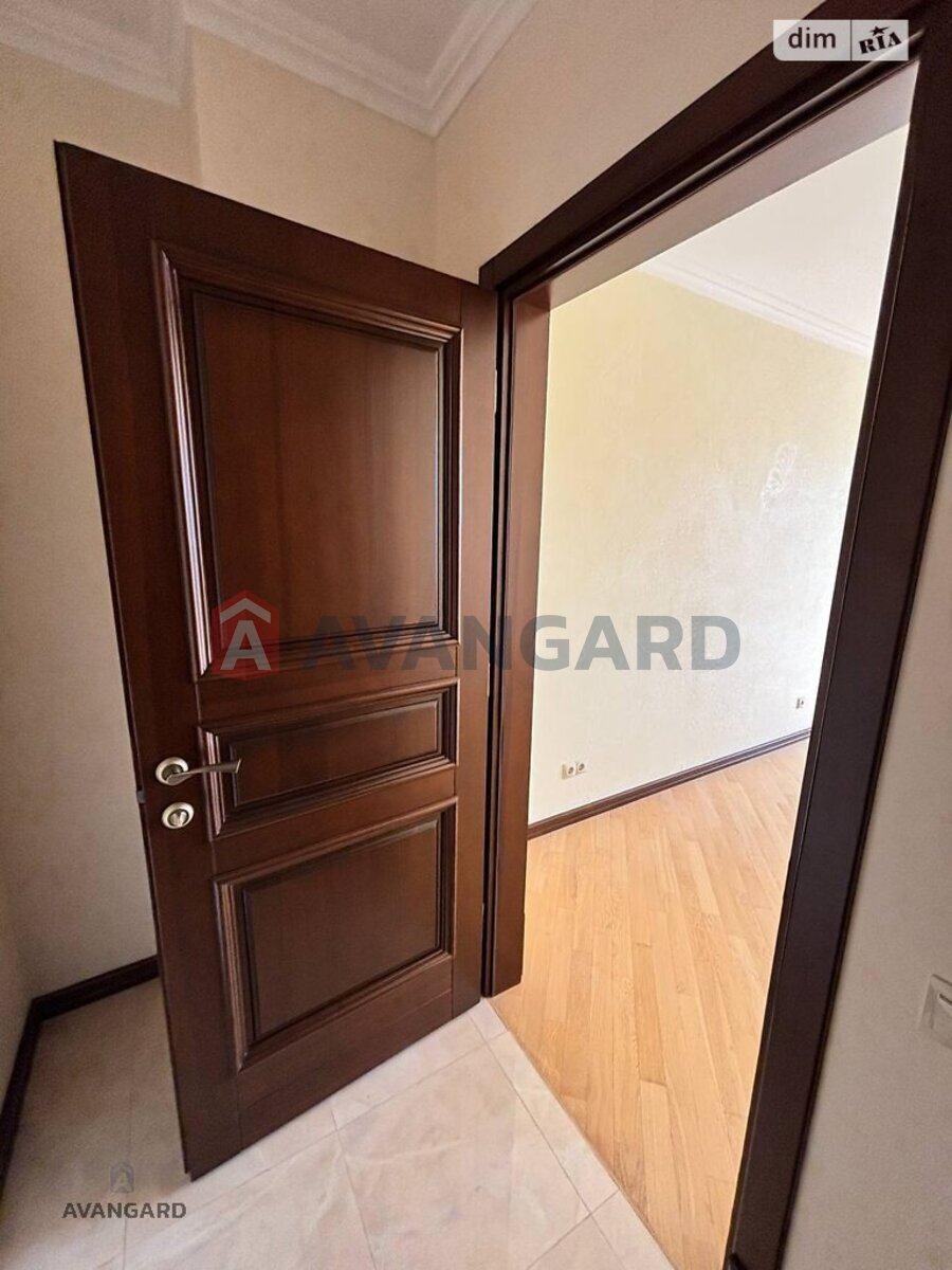 4 ����. ��������, 157/80/16 ��. �., 6/11 ���� ���� 22