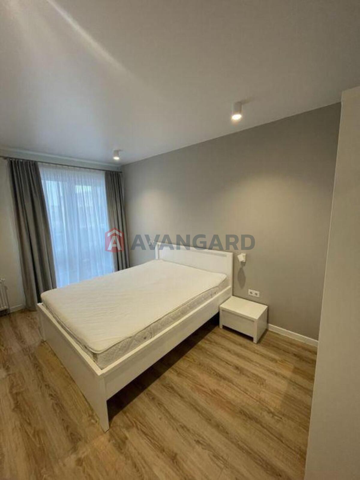 2 ��. ��������, 65/-/18 ��. �., 4/9 ������ ���� 2