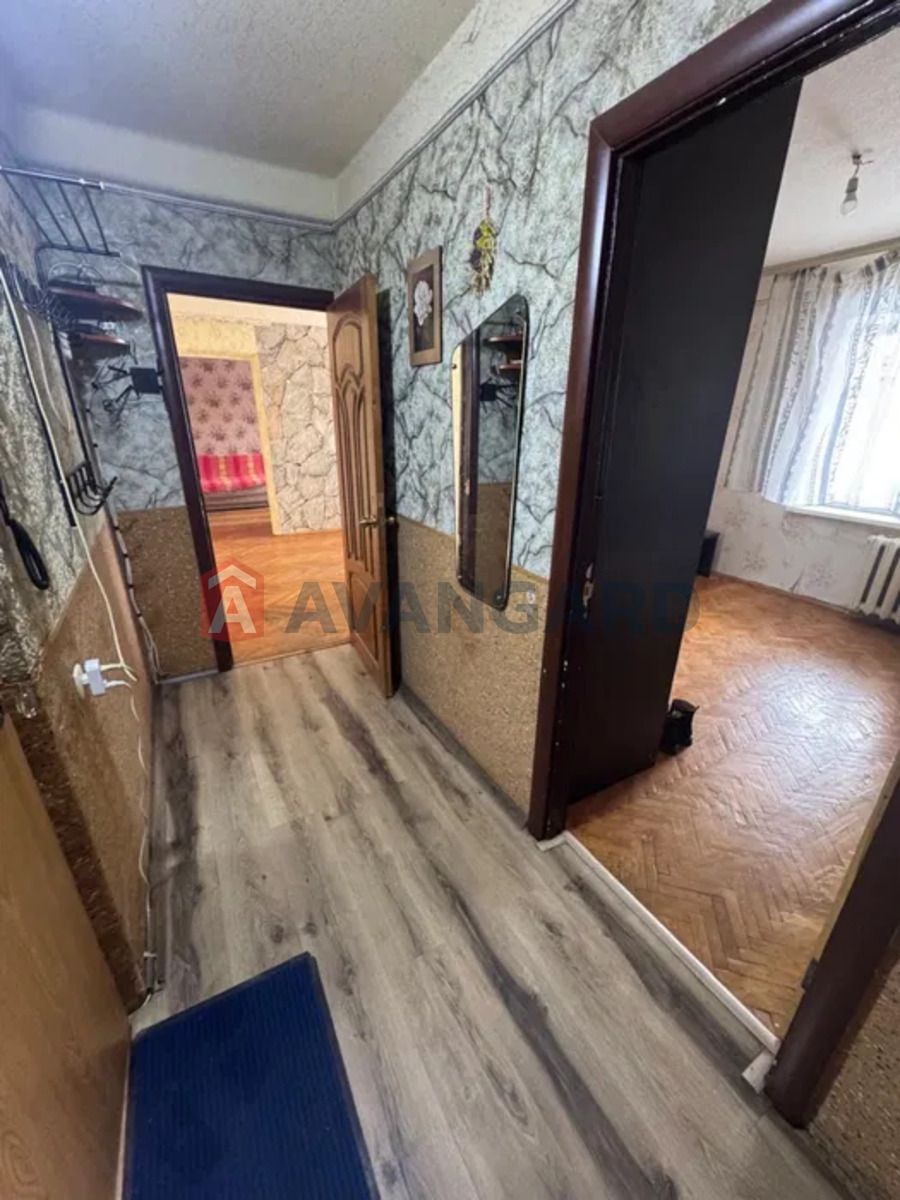 3 ��. ��������, 63/-/7 ��. �., 4/9 ������ ���� 15