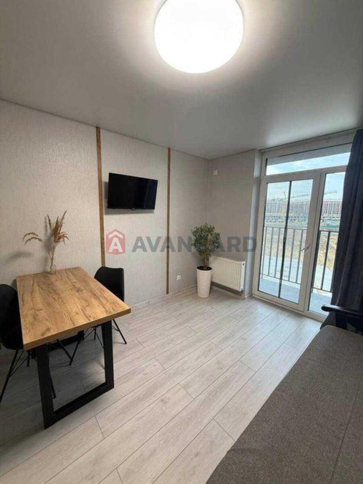 1 ��. ��������, 24/-/4 ��. �., 4/10 ������ ���� 4