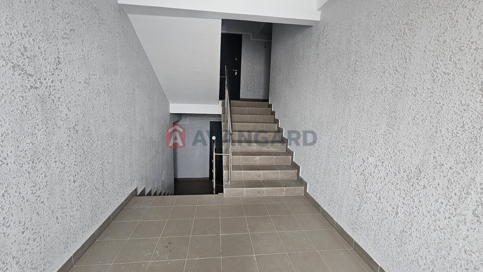 1 ��. ��������, 54/18,4/18 ��. �., 8/12 ������ ���� 18