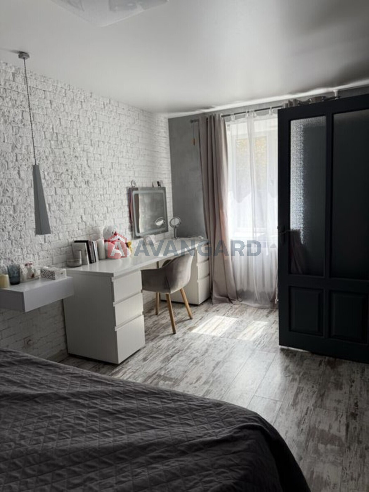 2 ��. ��������, 42/-/7 ��. �., 2/5 ������ ���� 9