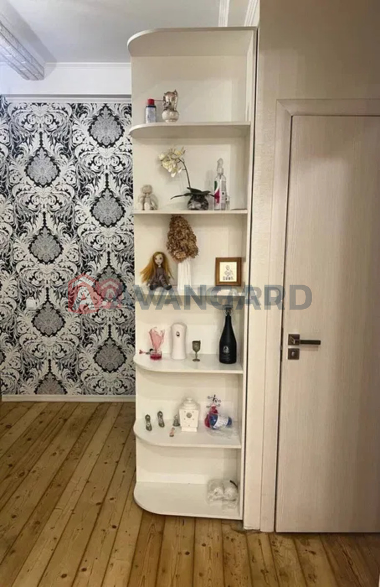 3 ��. ��������, 70/-/9 ��. �., 1/4 ������ ���� 3