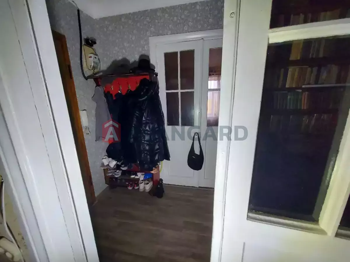 3 ��. ��������, 72/48/8 ��. �., 3/5 ������ ���� 8