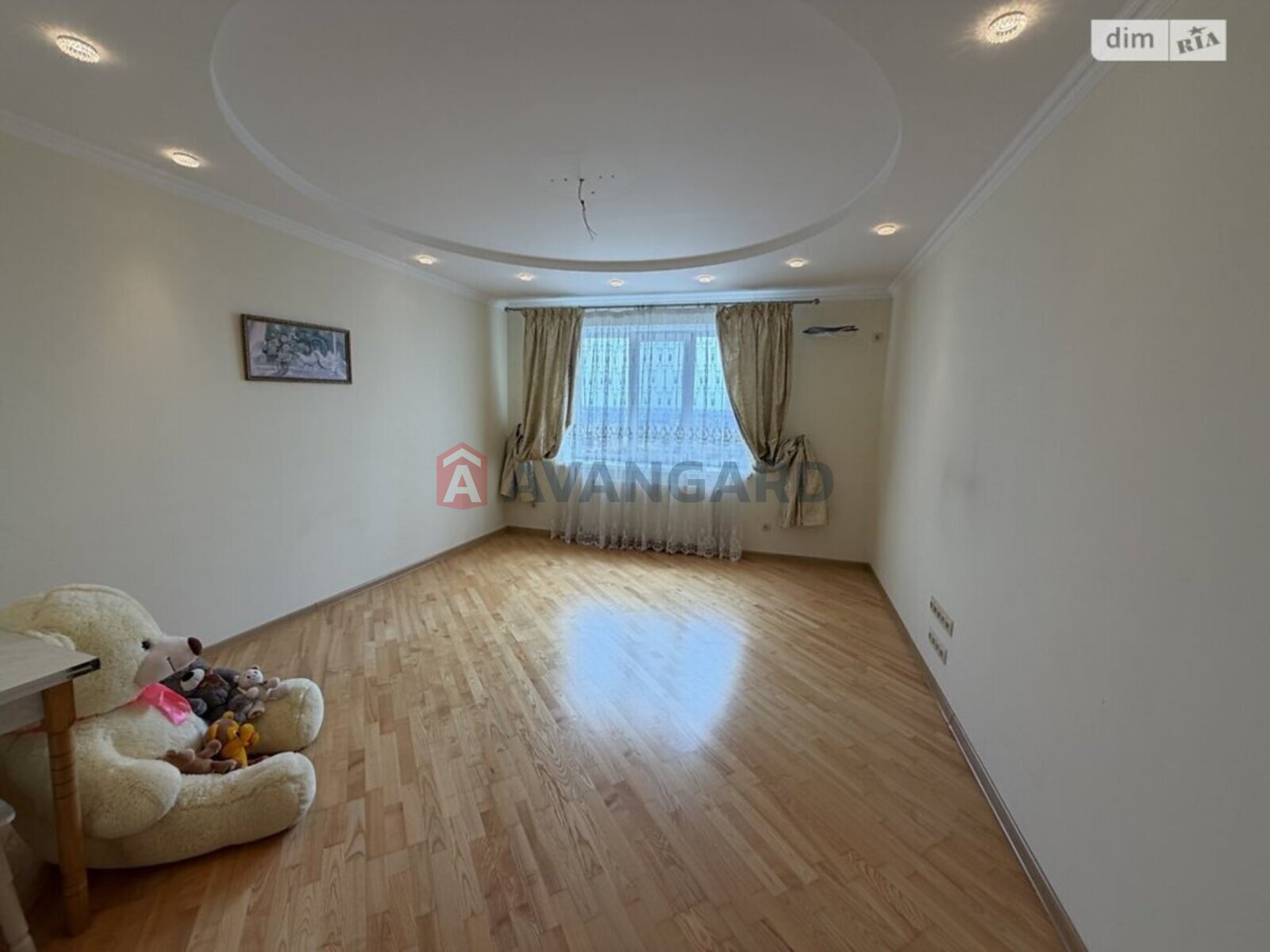 3 ��. ��������, 108/55/10 ��. �., 9/10 ������ ���� 14