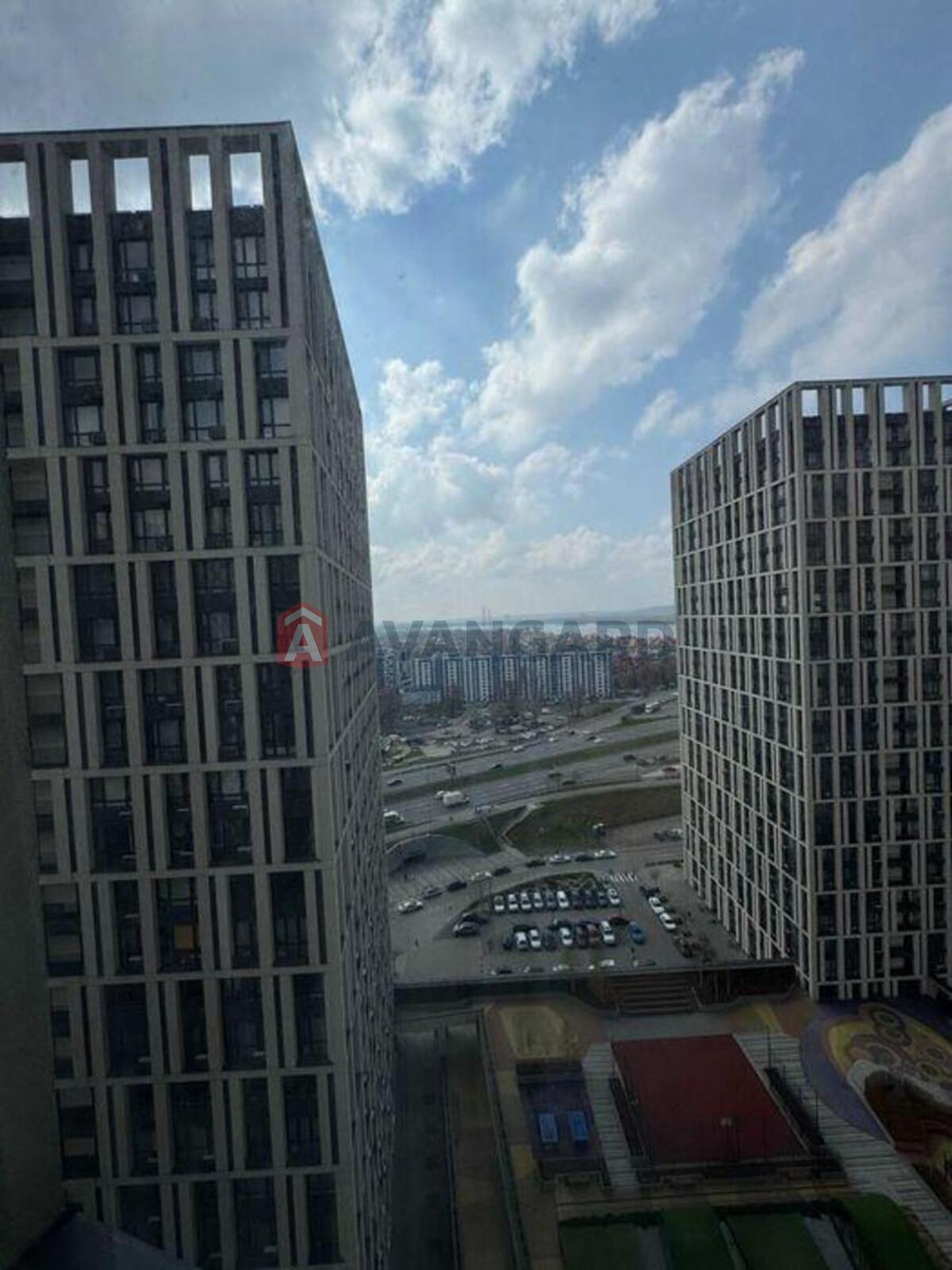 1 ��. ��������, 33/-/10 ��. �., 19/25 ������ ���� 1