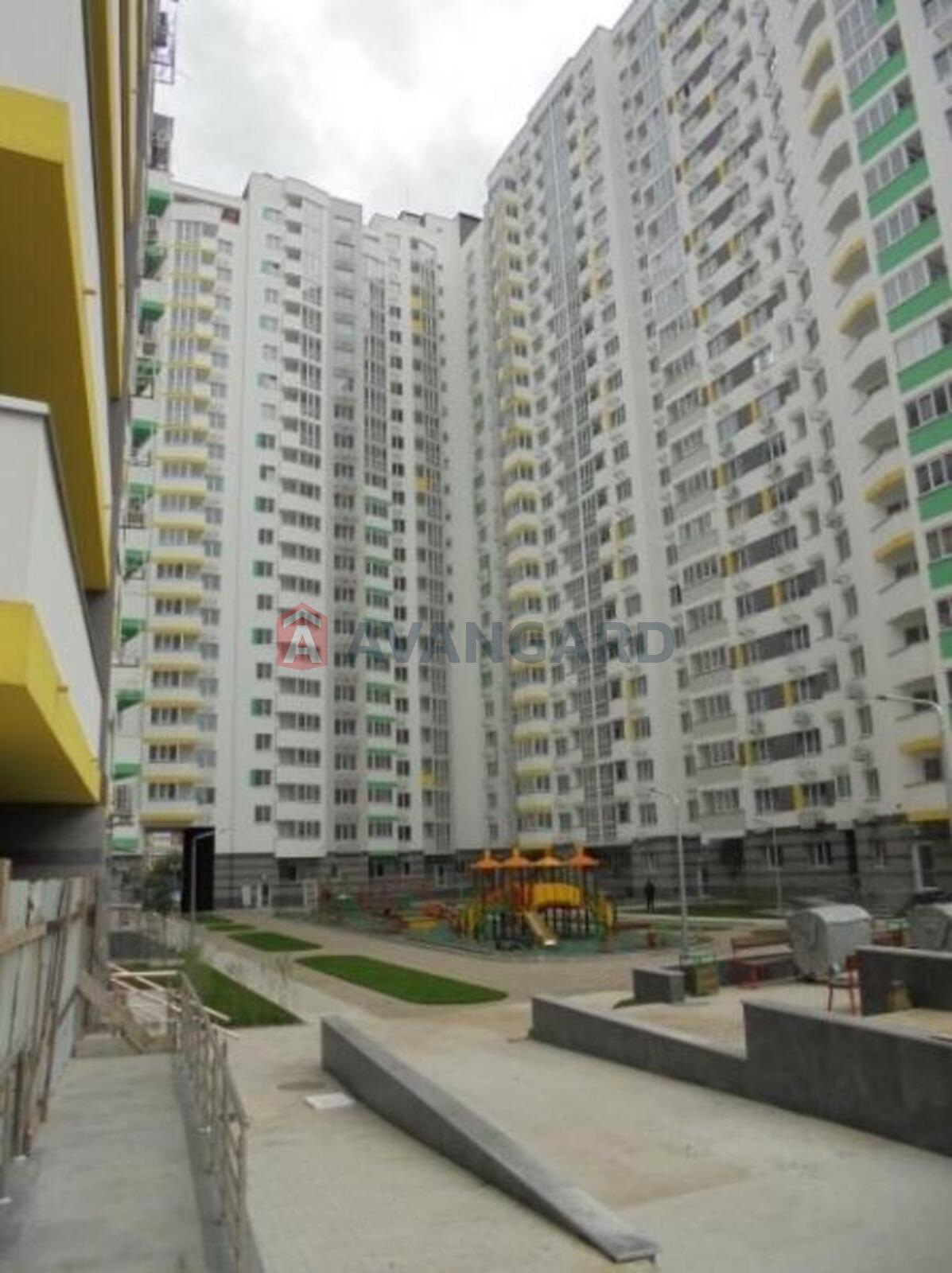 2 ��. ��������, 66/36/10 ��. �., 9/23 ������ ���� 25