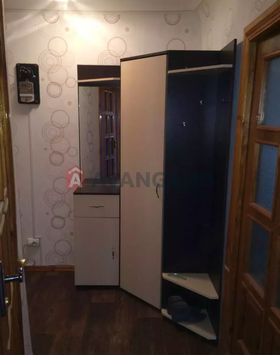 1 ��. ��������, 35/18/7 ��. �., 5/5 ������ ���� 6